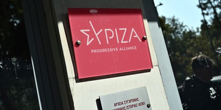 Παραιτήθηκαν από την κοινοβουλευτική ομάδα του ΣΥΡΙΖΑ Τζάκρη και Μωραΐτης