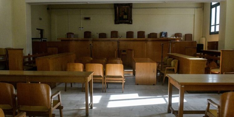 Ξεκινά η δίκη του 45χρονου Νορβηγού για τη δολοφονία του 32χρονου αστυνομικού μέσα σε μπαρ
