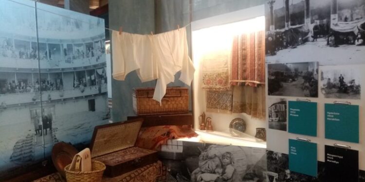 Ξενάγηση στην περιοδική έκθεση «Από τη Μεγάλη… στη Σύγχρονη Ελλάδα (Μέρος Β΄): Οι Πρόσφυγες»