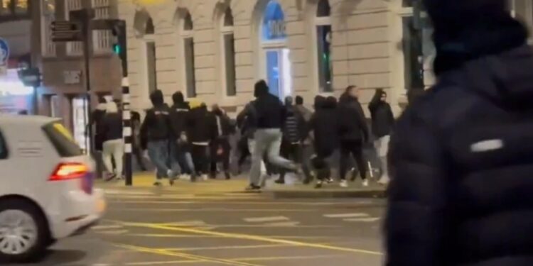 Άμστερνταμ : Βίαια επεισόδια κατά των Ισραηλινών οπαδών της Μακάμπι