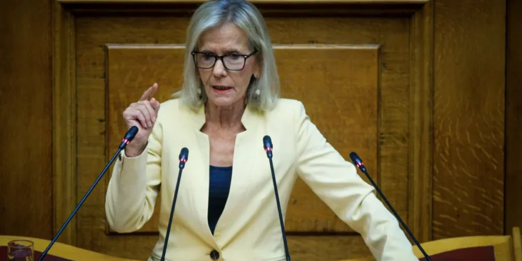 Γιώτα Πούλου: Παραιτούμαι από τον ΣΥΡΙΖΑ, αλλά δεν ανεξαρτητοποιούμαι