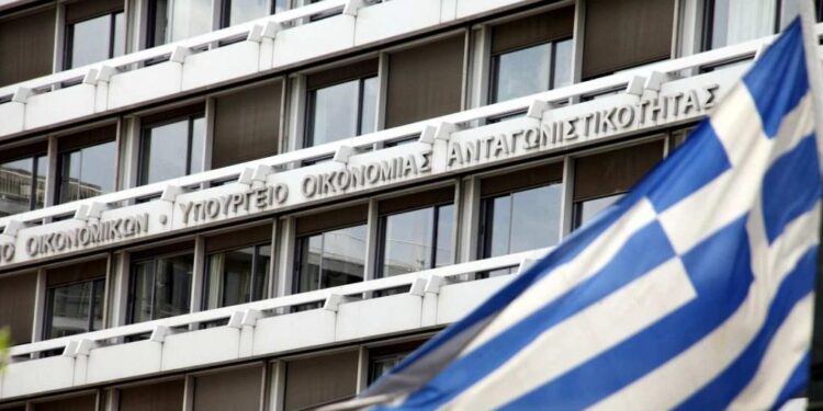Σήμερα προς διαβούλευση το νέο φορολογικό: Οι 12 παρεμβάσεις στους άμεσους φόρους – Από το τέλος επιτηδεύματος έως τον ΕΝΦΙΑ