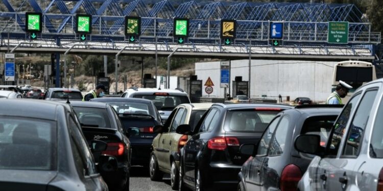 Έκτακτα μέτρα της Τροχαίας την περίοδο των εορτών – Τι θα ισχύσει στις εθνικές οδούς
