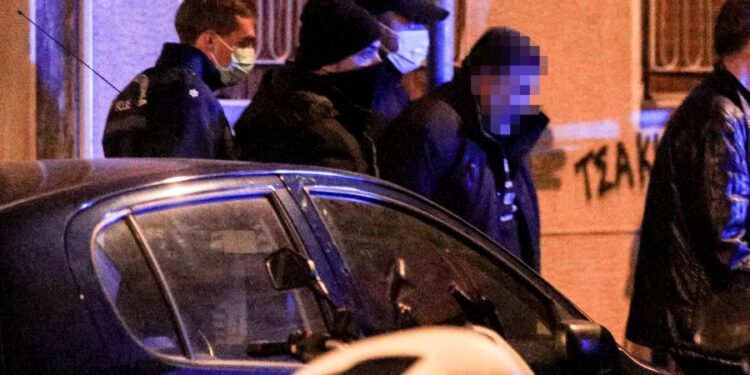 Αμπελόκηποι – Γυναικοκτονία: Ποινική δίωξη για ανθρωποκτονία με δόλο