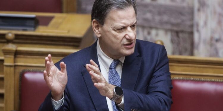Θ. Σκυλακάκης για Νέο Οικονομικό Κανονισμό: Πρέπει να προστατευτούν οι νόμιμες άδειες