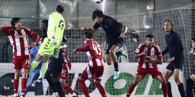 Super League: Ισοπαλία 1-1 μεταξύ Ολυμπιακού και Καλλιθέας