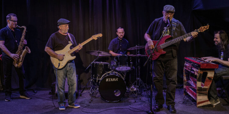 Οι BLUES CARGO στο ΤΗΕATRE OF THE NO