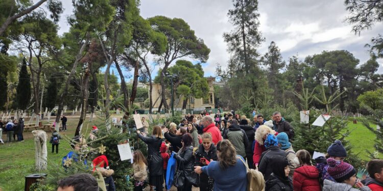 Τα παιδιά του Δήμου Ηρακλείου Αττικής στολίζουν τα έλατα του Κτήματος Φιξ: Κυριακή 15 Δεκεμβρίου 11.00 το πρωί
