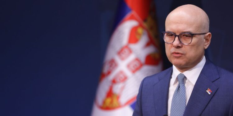 Σερβία: Παραιτήθηκε ο πρωθυπουργός Μίλος Βούτσεβιτς