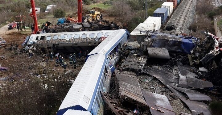 Οργισμένη αντίδραση από τη Μαρία Καρυστιανού και τον Νίκο Πλακιά για τις εξελίξεις με το ηχητικό των Τεμπών