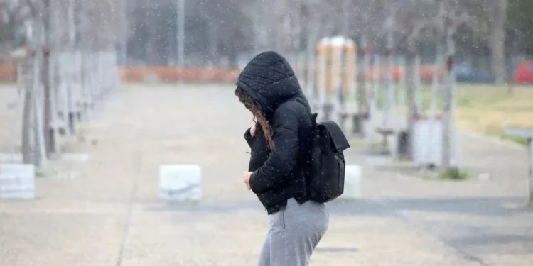 «Πόλεμος» των μετεωρολόγων για τον καιρό της Τσικνοπέμπτης – Οι αναρτήσεις τους