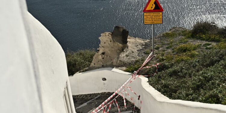 Νέο μπαράζ σεισμών μεταξύ Σαντορίνης και Αμοργού – Πάνω από δέκα δονήσεις μεγέθους από 4 έως 4,8 Ρίχτερ