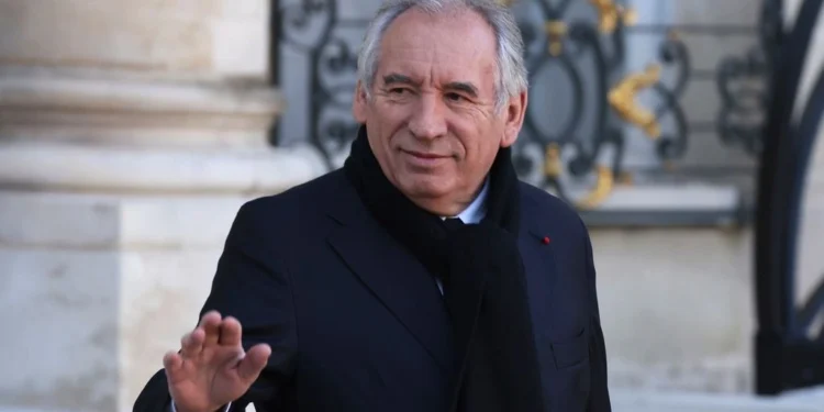 Γαλλία: Ο Προϋπολογισμός φέρνει νέα κυβερνητική κρίση- Ετοιμάζουν πρόταση μομφής
