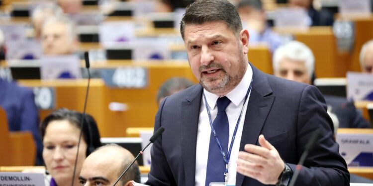 Α’ Αντιπρόεδρος του ΕΛΚ στην Επιτροπή των Περιφερειών της Ε.Ε. ο Νίκος Χαρδαλιάς