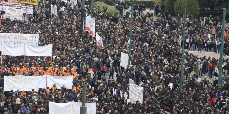 Τέμπη: 11 προσαγωγές και πέντε συλλήψεις πριν την έναρξη του συλλαλητηρίου