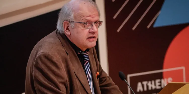 Παραιτήθηκε από την Επιτροπή Σεισμικού Κινδύνου ο Άκης Τσελέντης – Καταγγέλλει πολιτική παρέμβαση