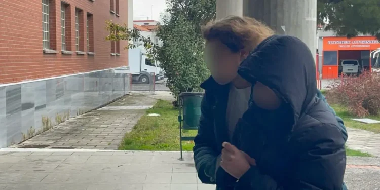 Πιερία: Δίωξη για ανθρωποκτονία με πρόθεση στη δολοφόνο του 58χρονου – Στα δικαστήρια με σκυμμένο κεφάλι