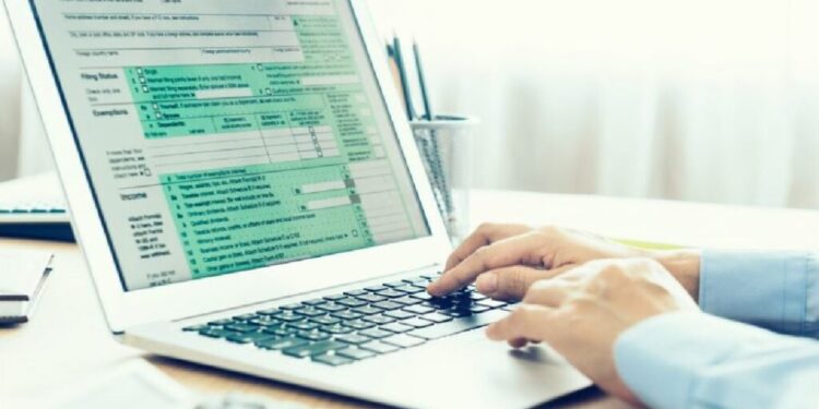 Νωρίτερα φέτος η υποβολή των φορολογικών δηλώσεων – Ποιες αλλαγές έρχονται