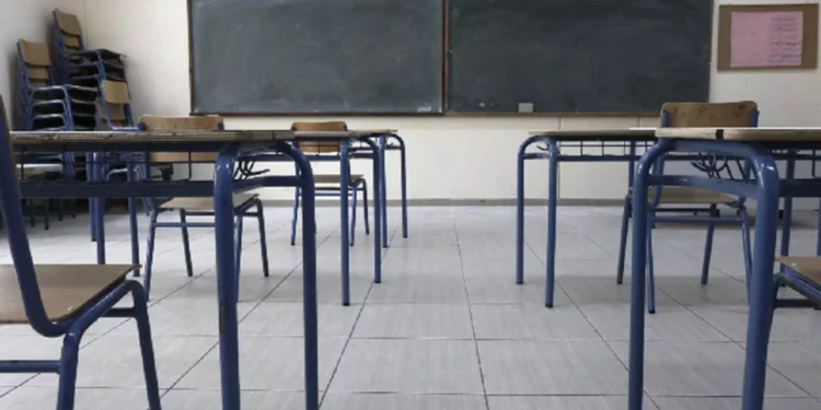 ΕΔΕ από το υπουργείο Παιδείας για την καταγγελία bullying κατά μαθήτριας με αναπηρία από καθηγήτρια στο Νέο Ηράκλειο