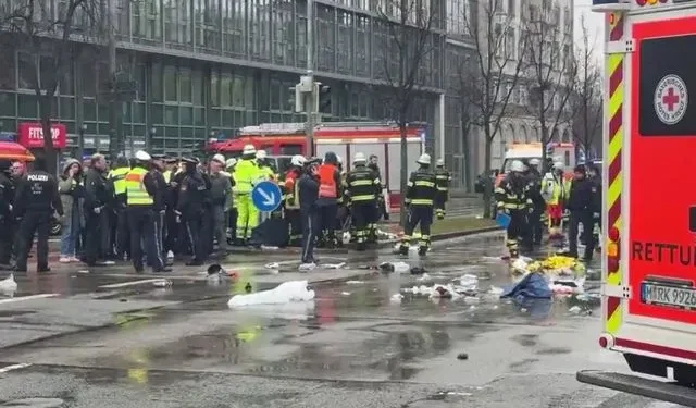 Μόναχο: Αυτοκίνητο έπεσε σε πλήθος διαδηλωτών –Μία νεκρή και δεκάδες τραυματίες