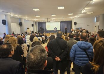 Με μηνύματα για περισσότερο έργο ο Δήμος Ηρακλείου Αττικής έκοψε την πρωτοχρονιάτικη πίτα