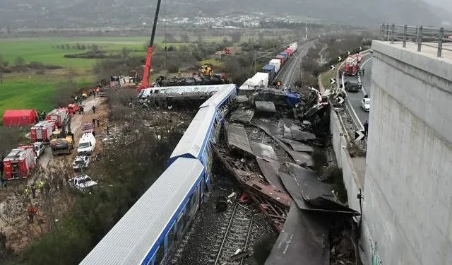 Τέμπη: Προθεσμία για να απολογηθεί έλαβε η διευθύντρια σιδηροδρομικών μεταφορών