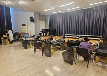 Πιστοί στο ραντεβού τους με την εθελοντική αιμοδοσία του Δήμου Ηρακλείου Αττικής δεκάδες πολιτών