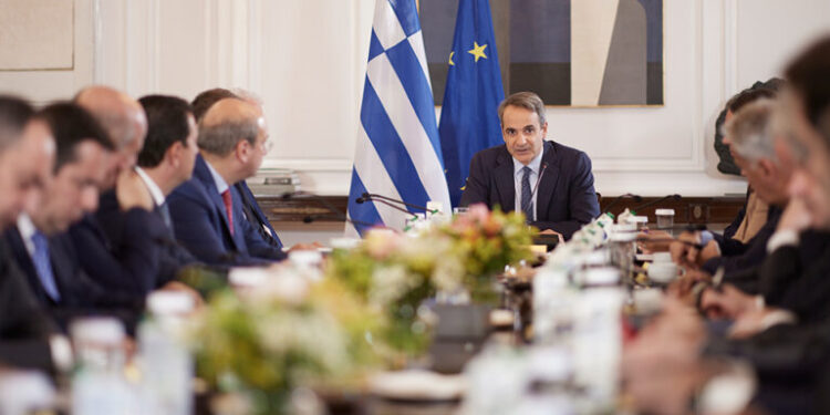 Ώρα ανασχηματισμού: Οι διαβουλεύσεις της τελευταίας στιγμής, οι νέοι είσοδοι και τα πρόσωπα «κλειδιά»