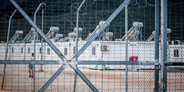 Μαλακάσα: Συμπλοκή στη δομή προσφύγων – 9 τραυματίες στο νοσοκομείο