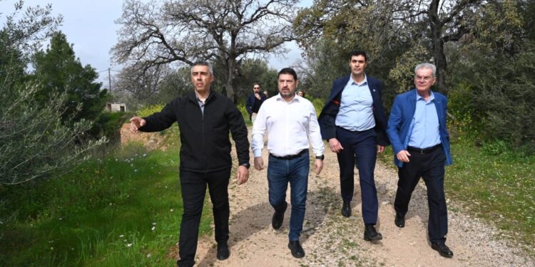 Στην Ελευσίνα ο Περιφερειάρχης Αττικής Νίκος Χαρδαλιάς