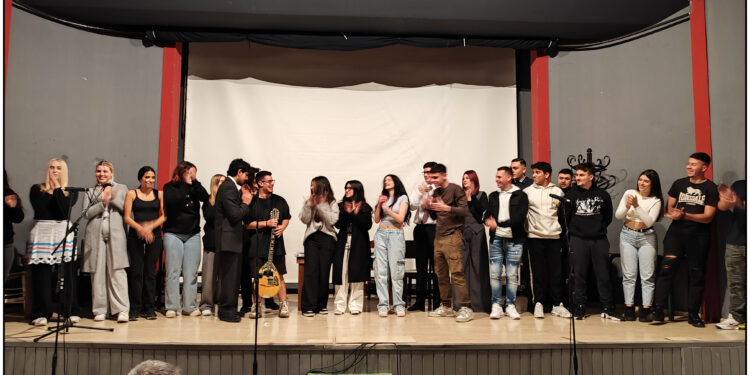 Δήμος Νίκαιας-Αγ.Ι.Ρέντη: Ξεκίνησε το 1ο Πανελλήνιο Μαθητικό Φεστιβάλ Θεάτρου ΔΔΕ Πειραιά