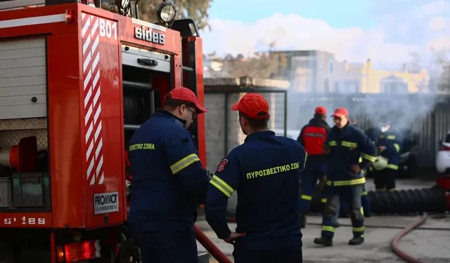 Φωτιά σε θερινό κινηματογράφο στο Χαλάνδρι