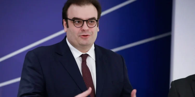 Στη Σύνοδο του ΔΝΤ στην Ουάσινγκτον ο Πιερρακάκης – Τετ α τετ με τραπεζίτες και επενδυτές