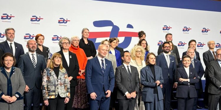 Στην Άτυπη Σύνοδο των Υπουργών Πολιτισμού της Ε.Ε. στη Βαρσοβία η Λίνα Μενδώνη
