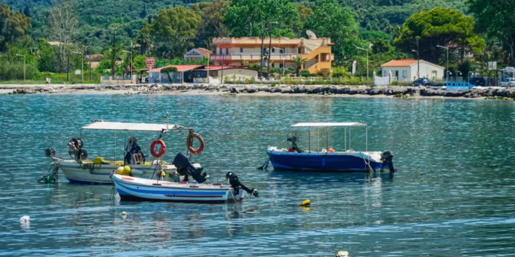 Καιρός: Θερμές αέριες μάζες ανεβάζουν τη θερμοκρασία κατά 8 βαθμούς Κελσίου από Μεγάλη Πέμπτη έως και Σάββατο – Πού θα «αγγίξει» τους 30