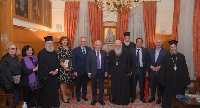 ΚΕΔΕ και Ιερά Αρχιεπισκοπή Αθηνών ενώνουν δυνάμεις κατά της ενδοοικογενειακής βίας