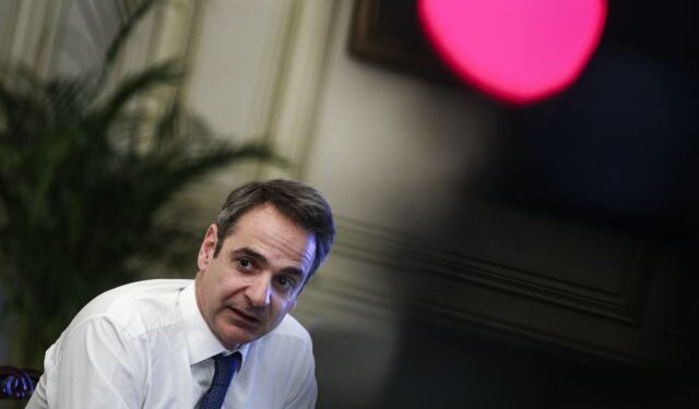Συνάντηση Μητσοτάκη με τον Γάλλο υπ. Άμυνας στο Μαξίμου