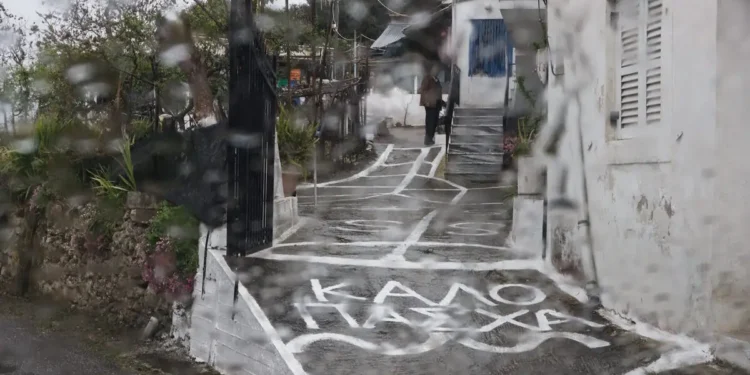 Καιρός το Πάσχα: 30 βαθμούς θα δείξει το θερμόμετρο τη Μεγάλη Πέμπτη – Τοπικές βροχές και καλοκαιρινές θερμοκρασίες την Κυριακή του Πάσχα
