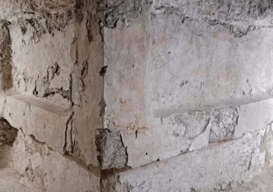 Μυστηριώδης βωμός σε αρχαία πόλη των Μάγια περιείχε σορούς – και δεν κατασκευάστηκε από τους ίδιους
