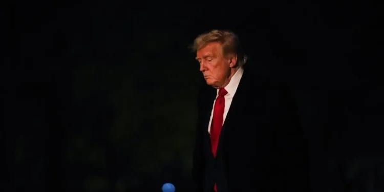 Washington Post: Οι όροι Τραμπ για να διαπραγματευτεί τους δασμούς – Περισσότερο φυσικό αέριο, μειωμένοι φόροι στη Silicon Valley, απομόνωση της Κίνας