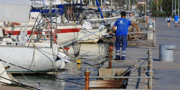 Βαρέα μέταλλα και μικροβιακό φορτίο στο λιμάνι του Βόλου: Έκθεση επιβεβαιώνει τη ρύπανση