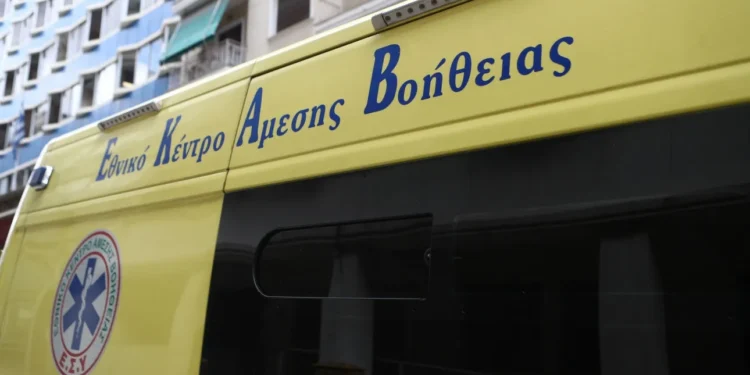 Γυναίκα έπεσε στο κενό από μπαλκόνι στη Θεσσαλονίκη – Στο νοσοκομείο σε κρίσιμη κατάσταση