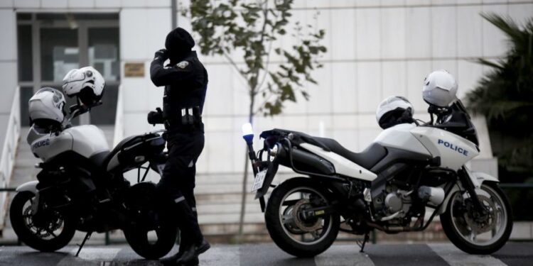 Λήξη συναγερμού στο Εφετείο – Άνοιξε η Λουκάρεως