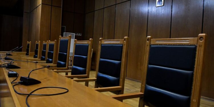 Λάρισα: Απολογείται ο 50χρονος για την υπόθεση κακοποίησης των δύο ανήλικων παιδιών