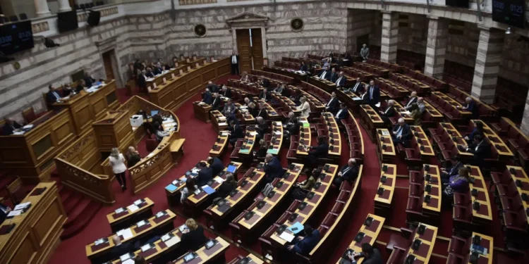 Στην Ολομέλεια της Βουλής ο αναπτυξιακός νόμος – Τι προβλέπει