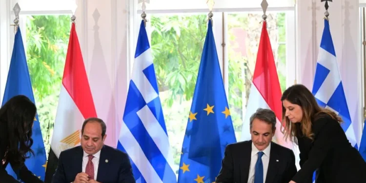 Κ. Μητσοτάκης: Υπογράψαμε με τον Αλ Σίσι Διακήρυξη για τη Στρατηγική Εταιρική σχέση Αθήνας – Καΐρου