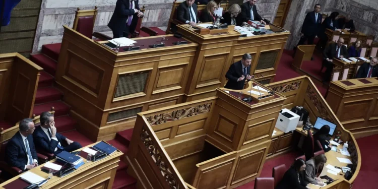 Φτάνει η «ώρα της απόφασης» στο ΠΑΣΟΚ για την προανακριτική
