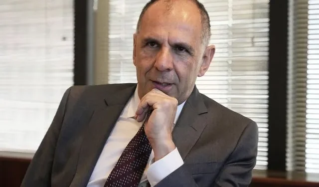 Γεραπετρίτης στο AP: “Eίμαστε έντιμος μεσολαβητής ανάμεσα σε Ισραήλ και Παλαιστίνη”