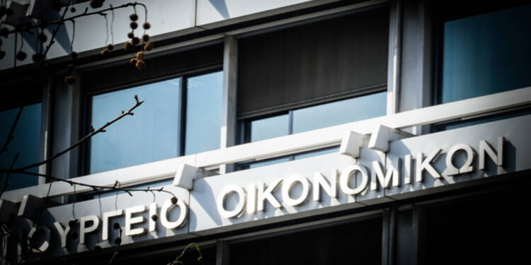 Νέες φορολογικές ελαφρύνσεις και κίνητρα για συνεπείς φορολογούμενους σχεδιάζει το ΥΠΟΙΚ