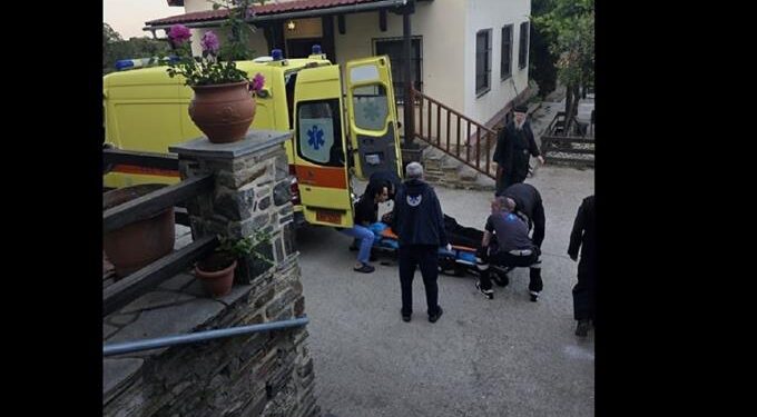 Δόκιμος μοναχός δέχτηκε επίθεση στο Αντιπροσωπείο της Μονής Εσφιγμένου